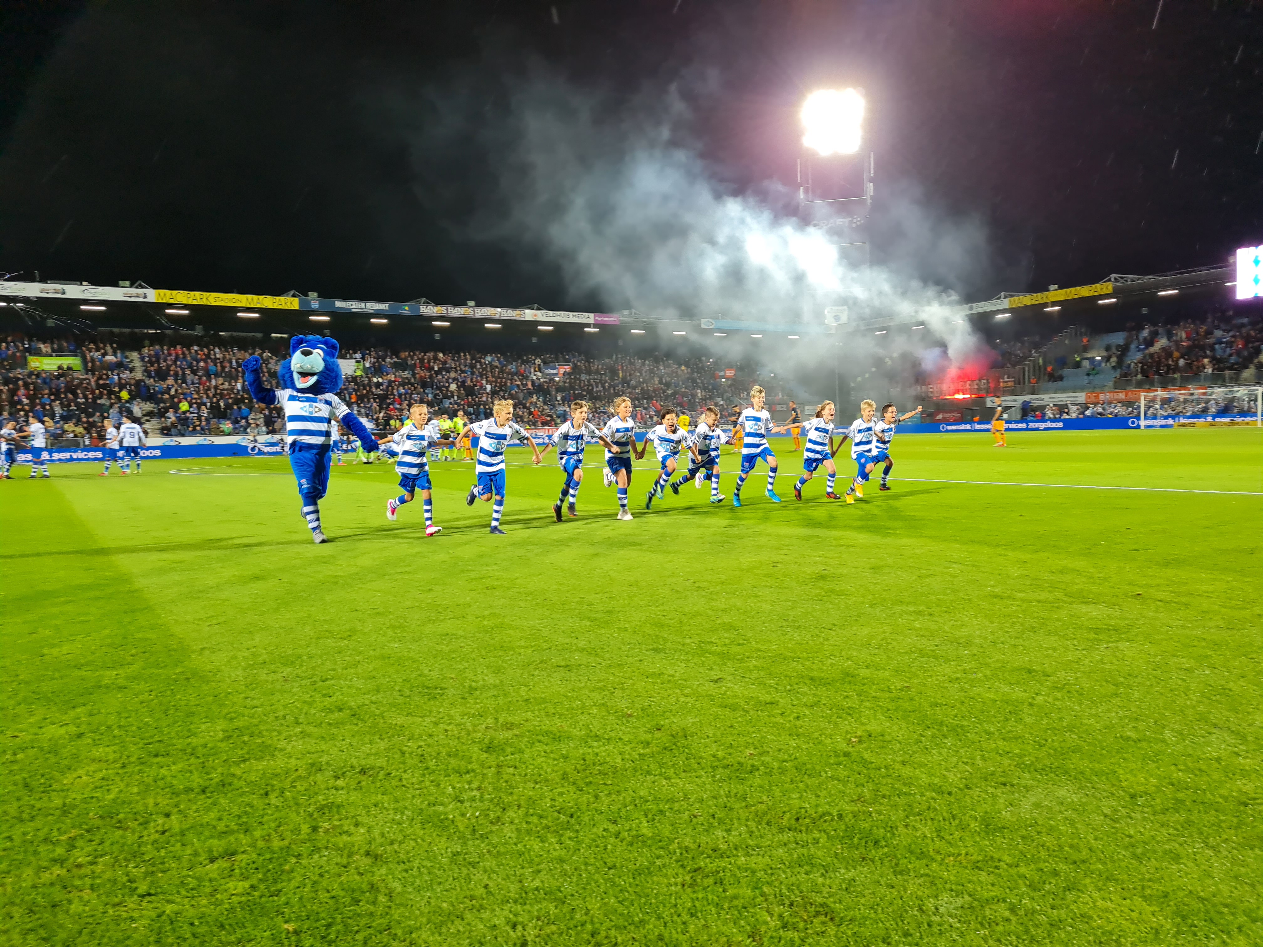 Line-up!